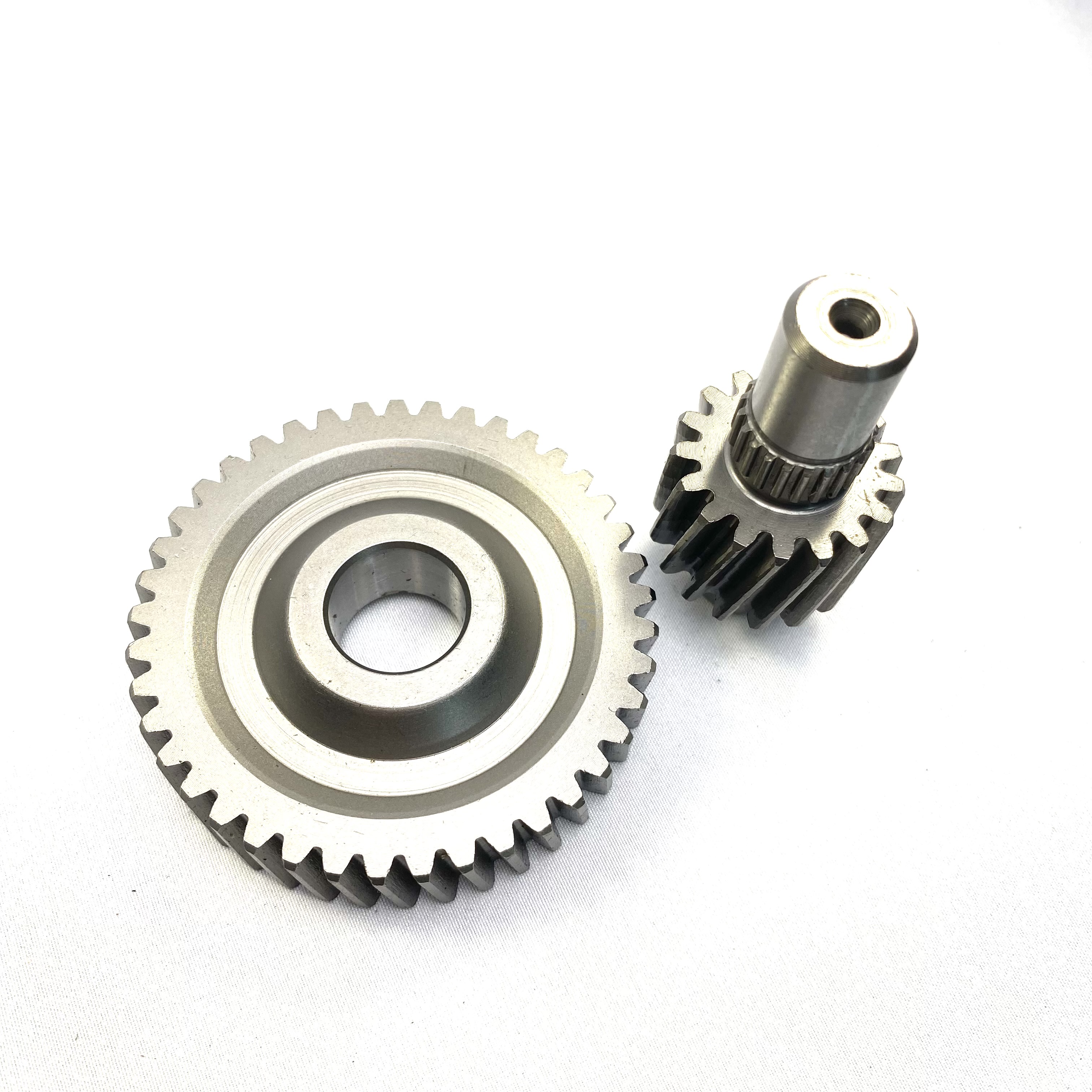 Essential New Steel & Aluminiu - Motorcycle Gear Essentials recensione e prezzo